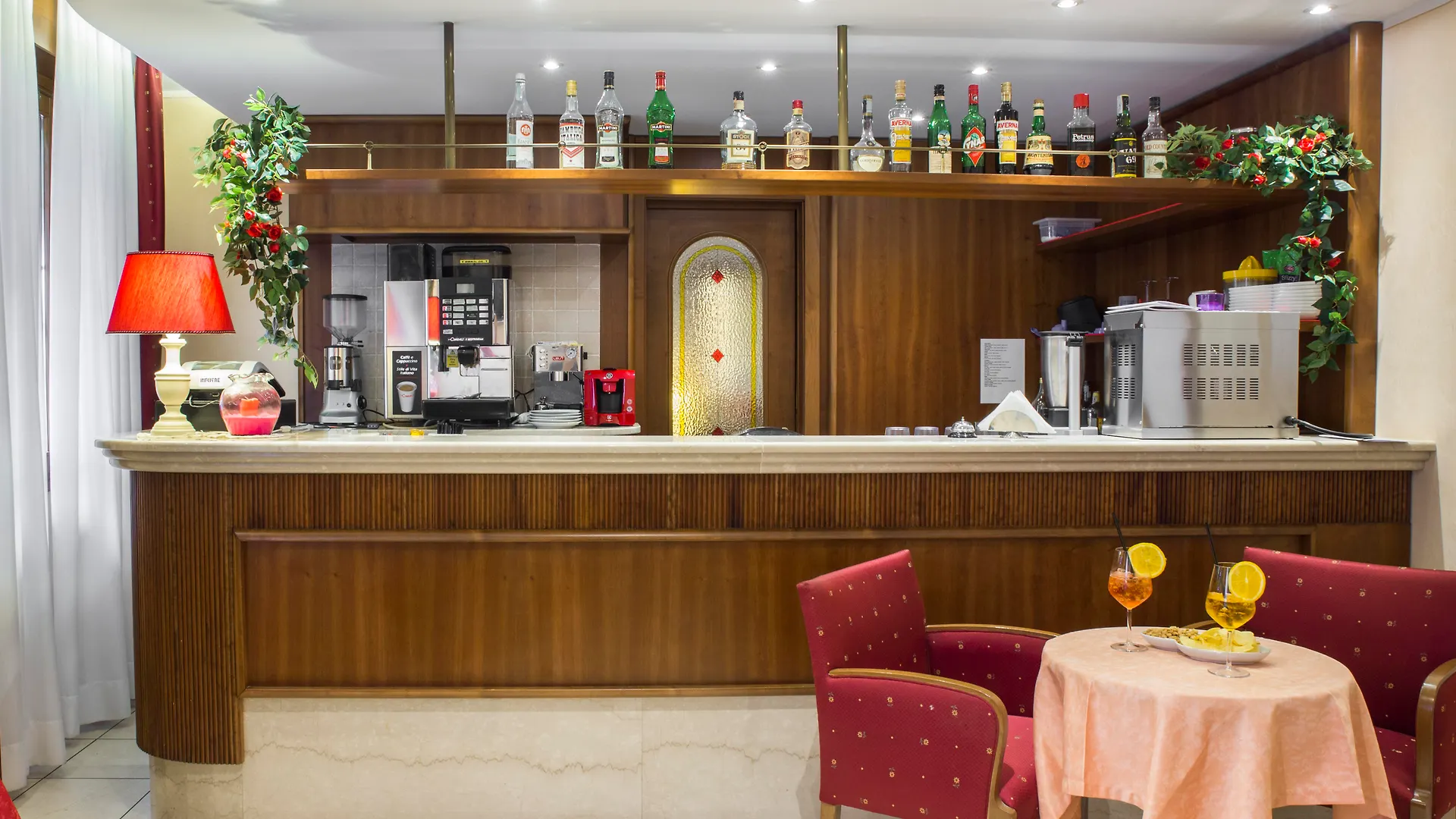 Hotel Gardenia סירמיונה 3*,