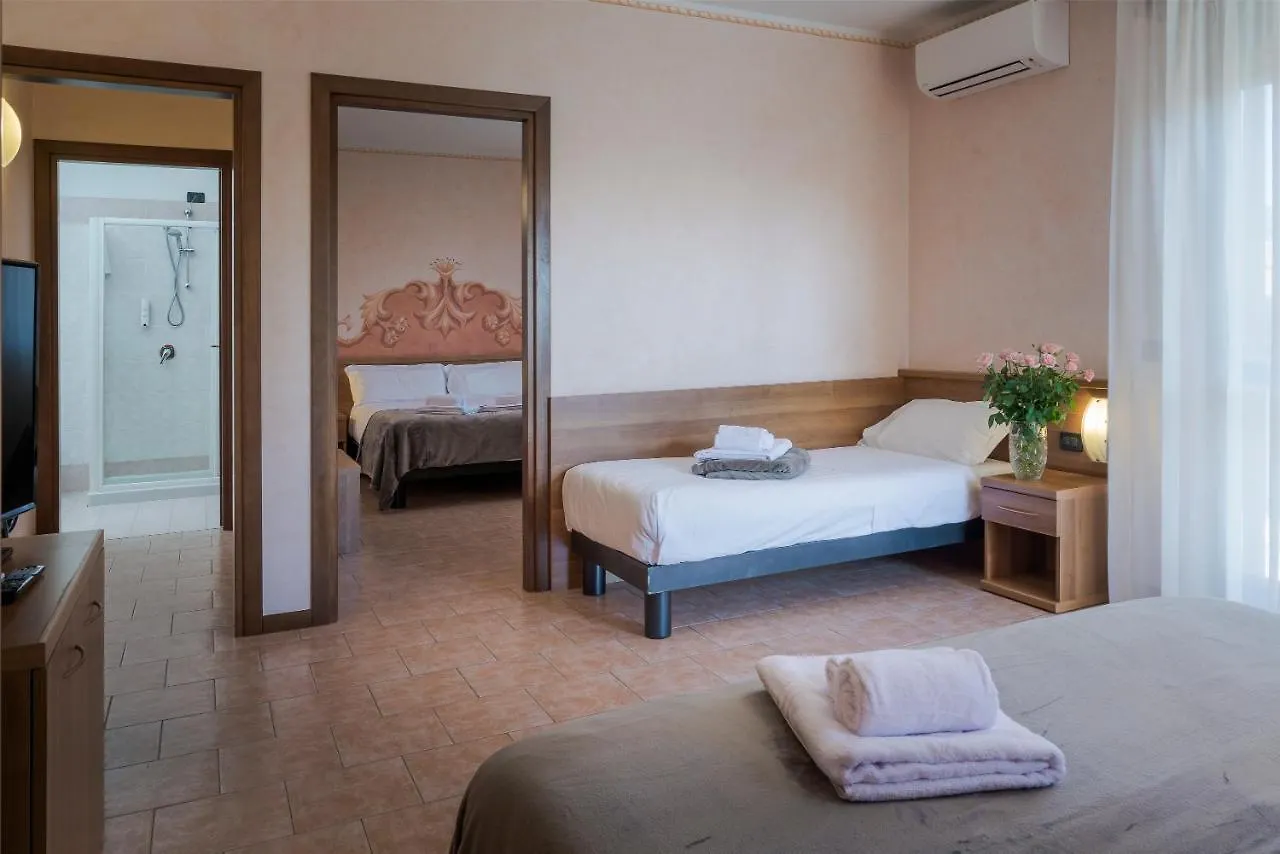 Hotel Gardenia סירמיונה