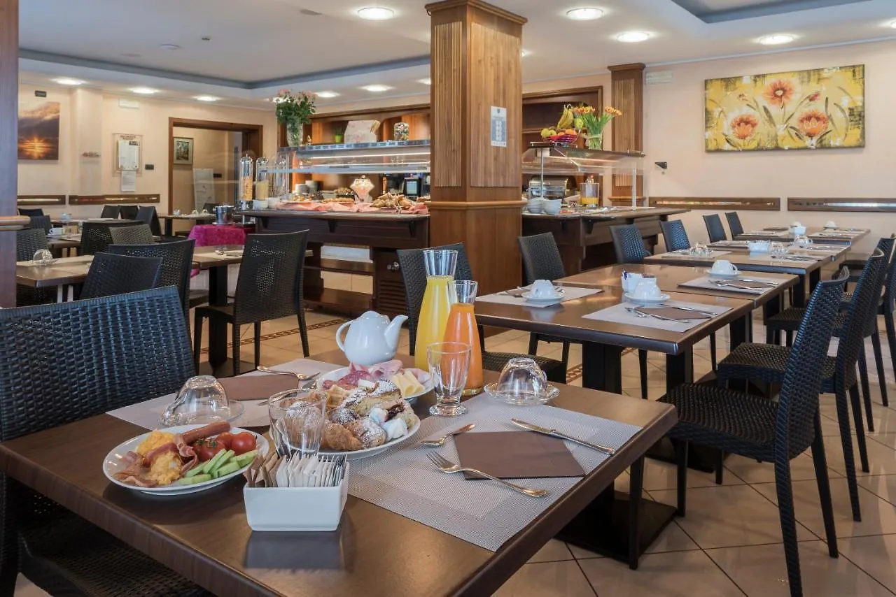 Hotel Gardenia סירמיונה