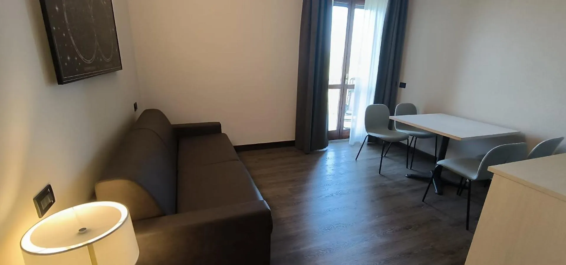 Hotel Gardenia סירמיונה