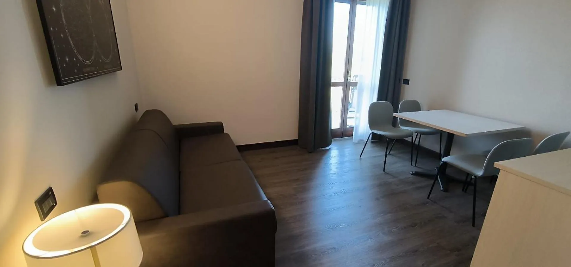 ***  Hotel Gardenia סירמיונה איטליה