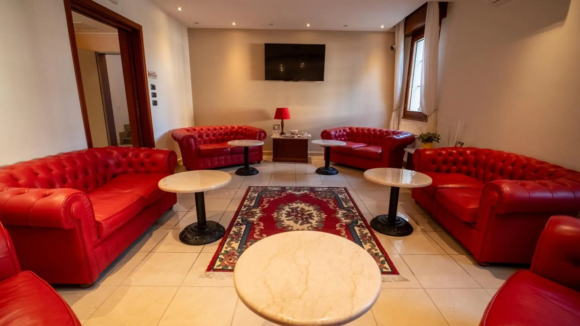 Hotel Gardenia סירמיונה