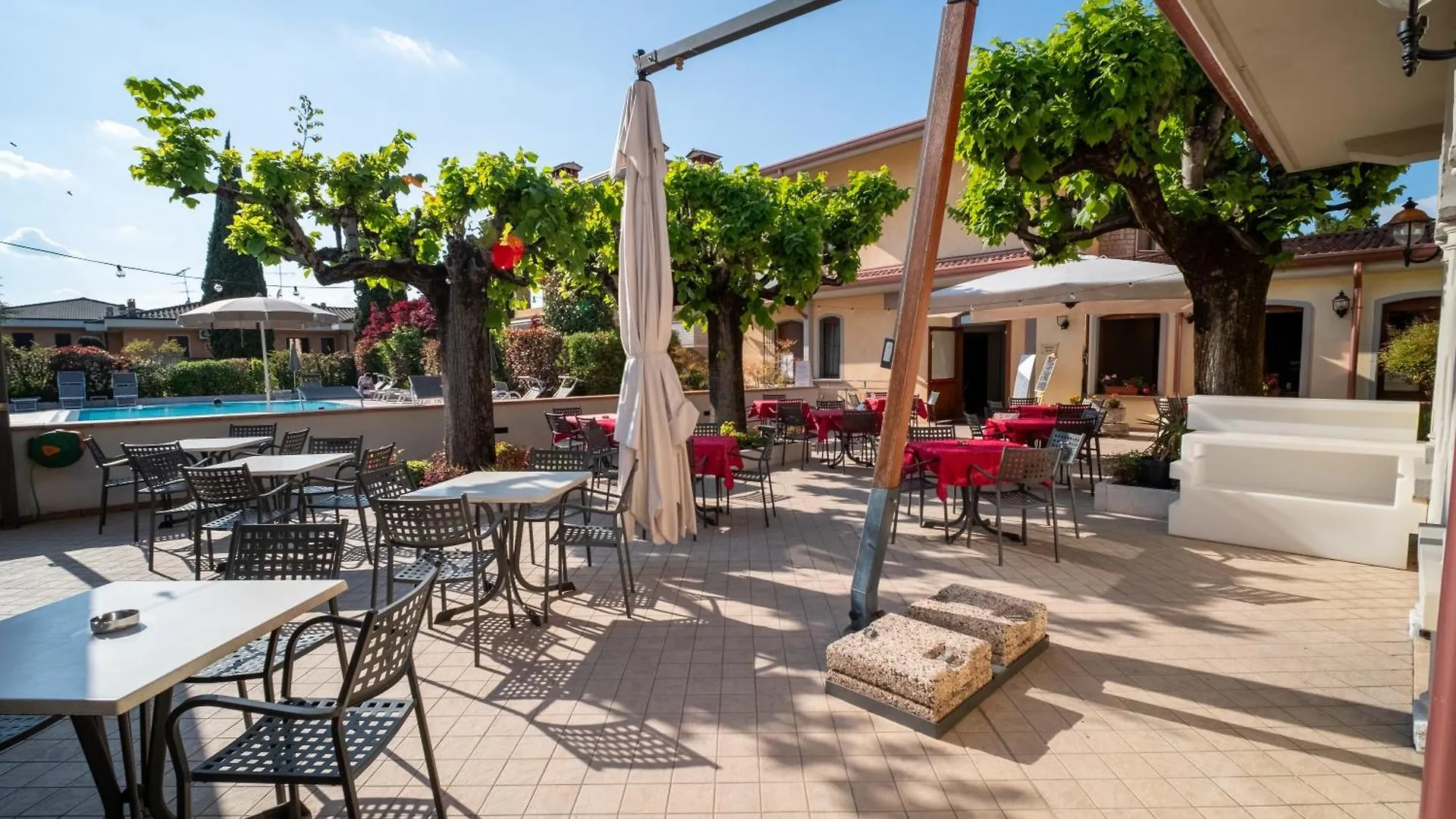 Hotel Gardenia סירמיונה