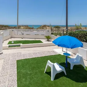 https://villa-oneiro-fronte-mare.sicilyhotelsitaly.net