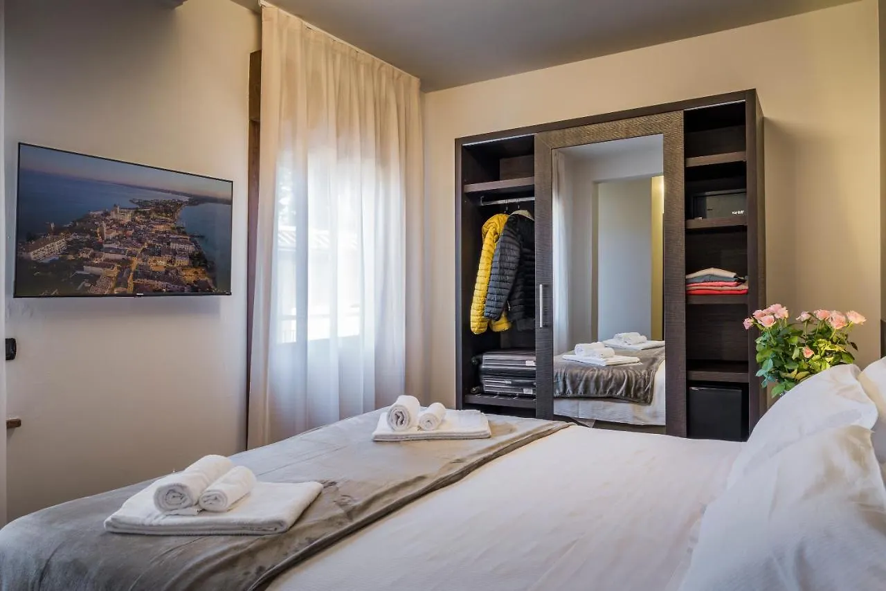 Hotel Gardenia Sirmione 3*,