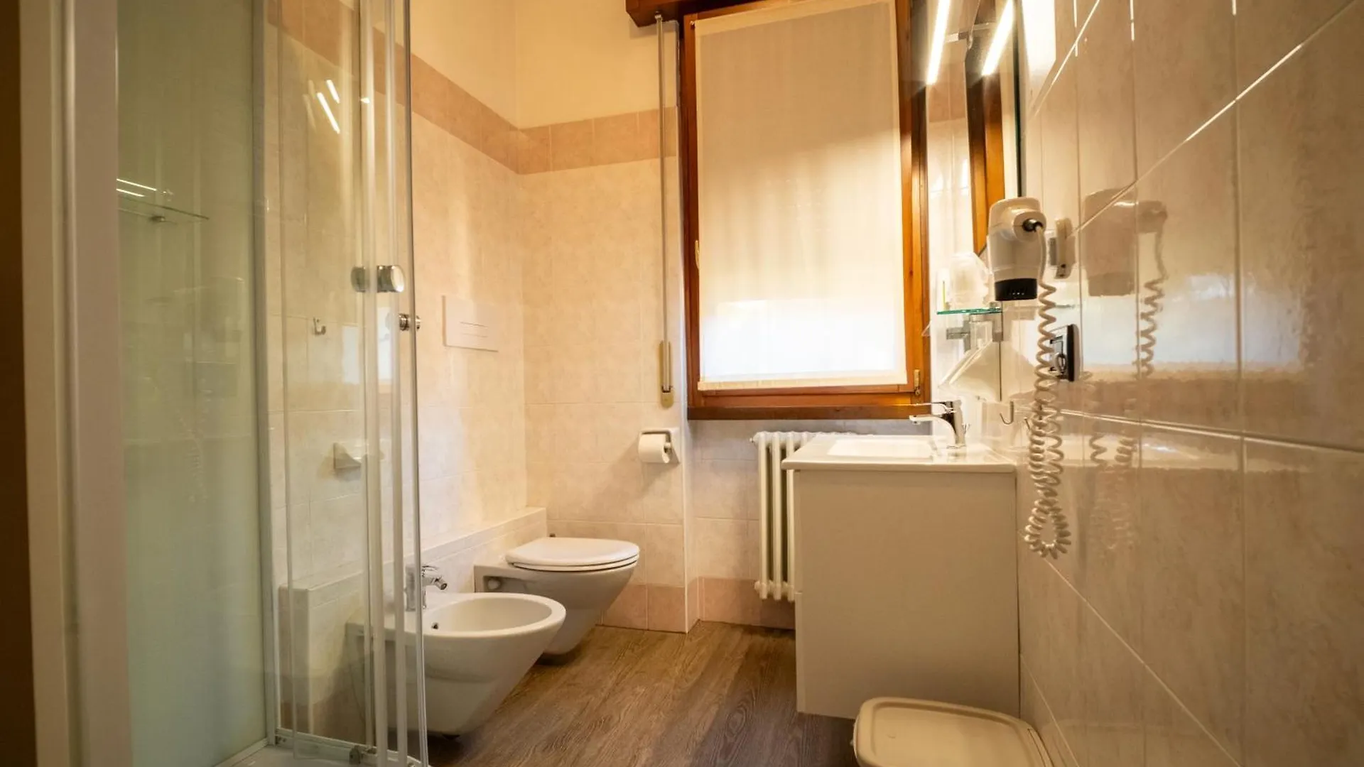 Hotel Gardenia Σιρμιόνε 3*,